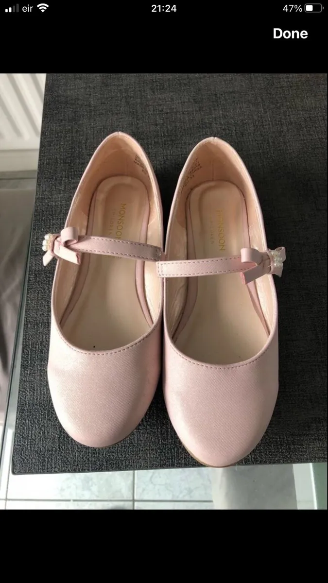 Girls monsoon shoes size 1 €10 - Image 1