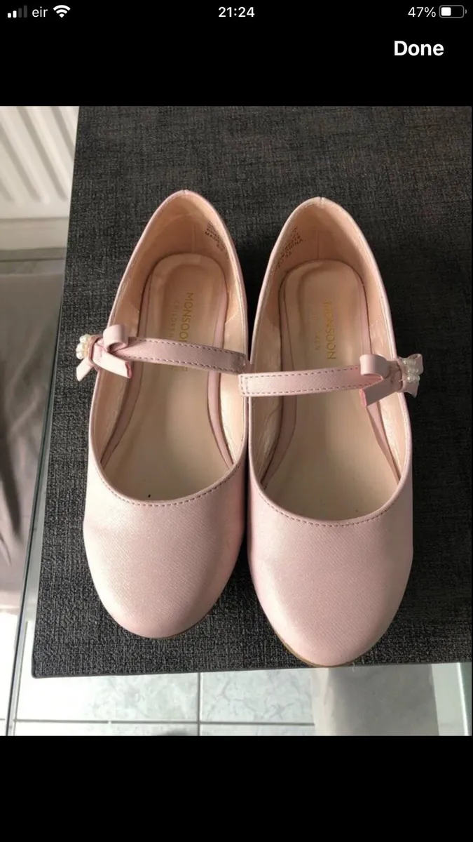 Girls monsoon shoes size 1 €10 - Image 2