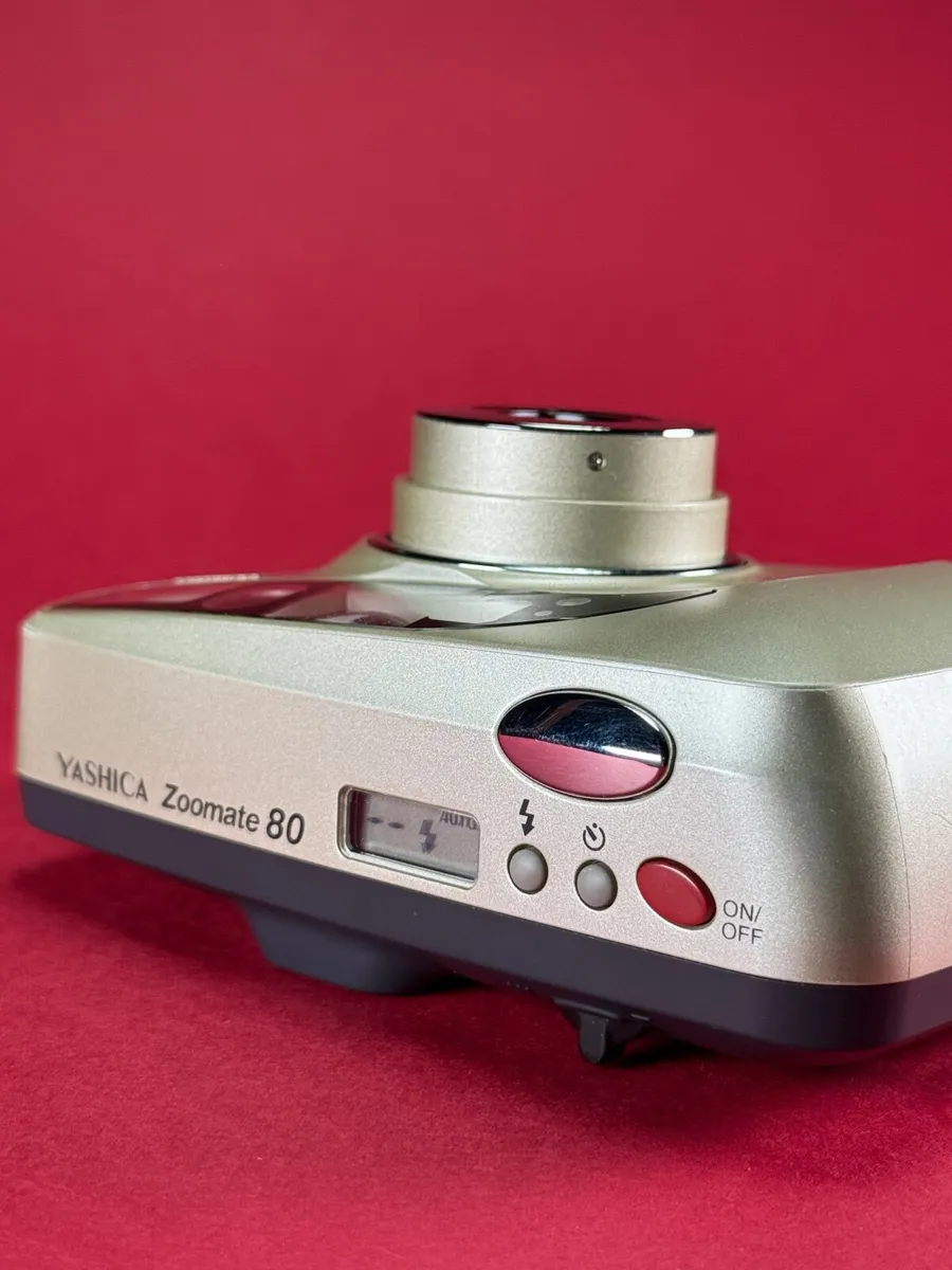 Yashica Zoomse 80 point and shoot  free P&P - Image 3