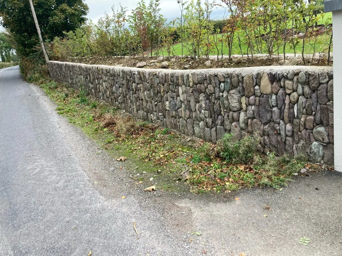 Stonemason available - Image 2