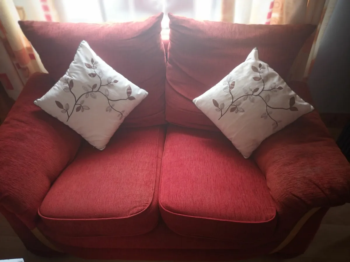 Couches - Image 2