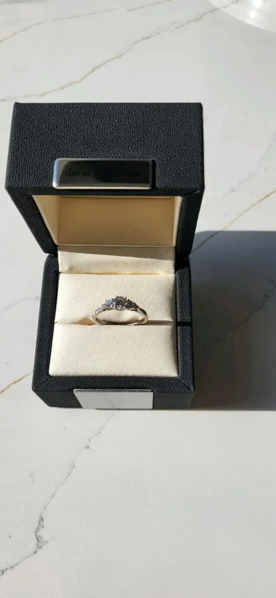 Engagement ring - Image 4