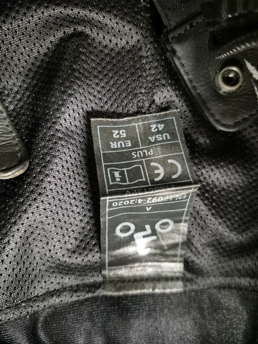 2 piece Alpinestar leathers - Image 4