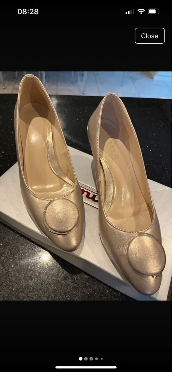 Leather court shoes, Karen Koo - Image 1