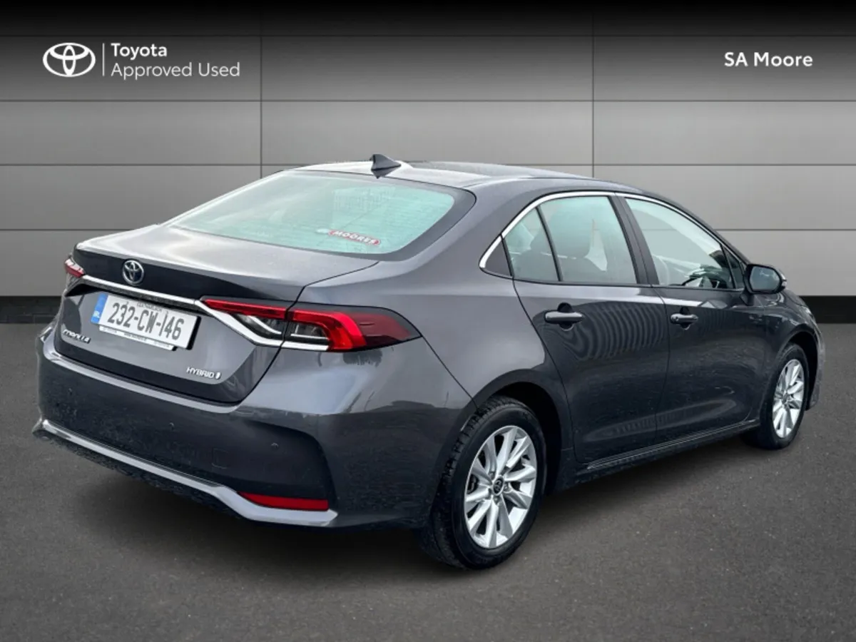 Toyota Corolla LUNA SALOON with EXTRAS - Image 2