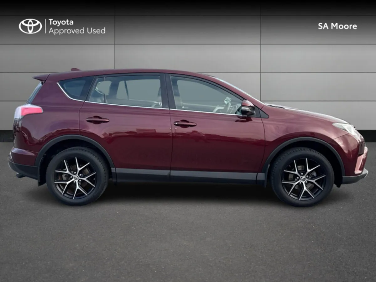 Toyota RAV4 2.0 D-4D LUNA SPORT - Image 3