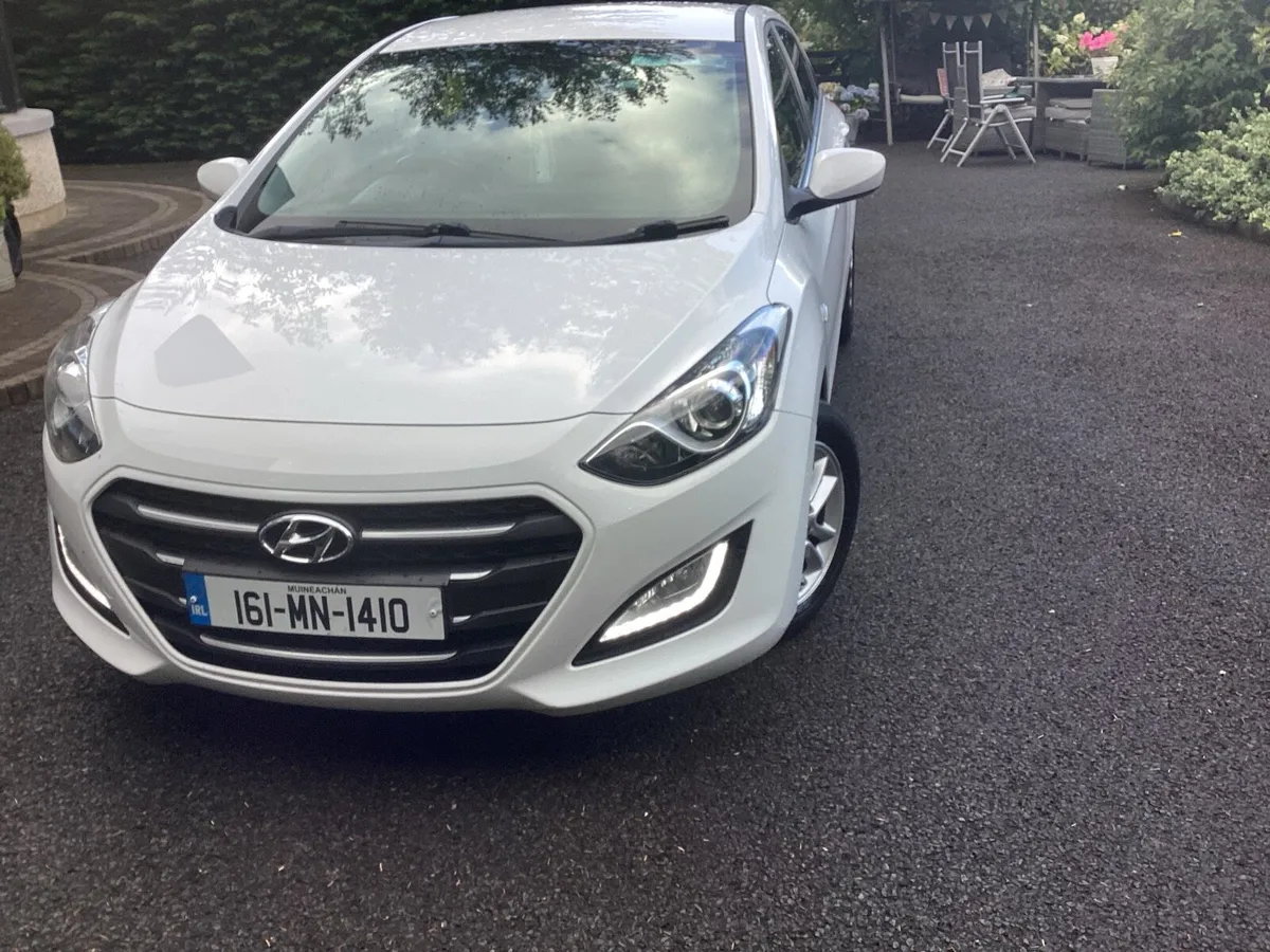 Hyundai i30 1.6 Diesel *low mileage* - Image 2