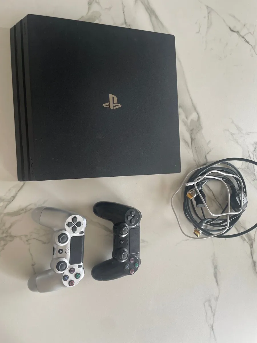 Playstation 4 Pro - Image 1