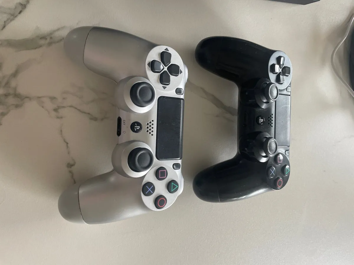 Playstation 4 Pro - Image 3