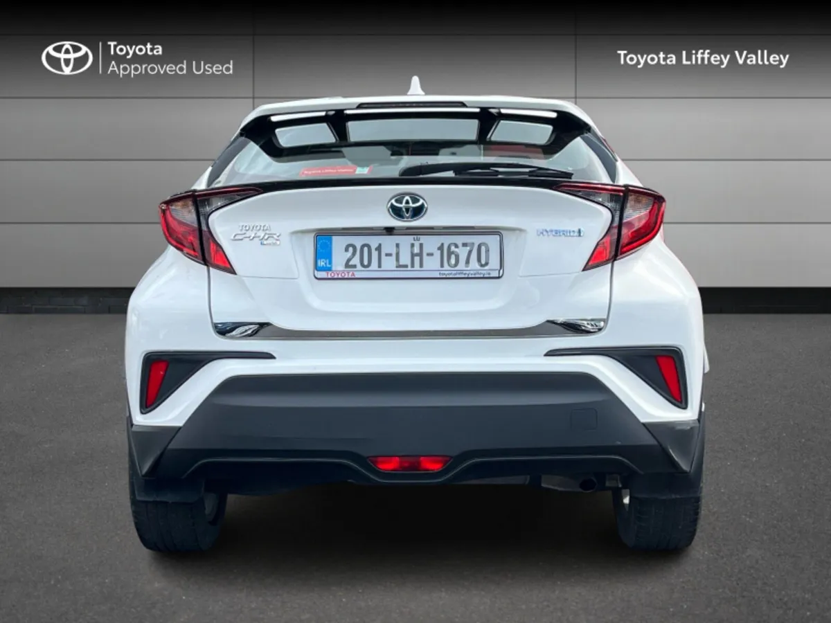 Toyota C-HR C-HR 1.8 HYBRID LUNA - Image 4