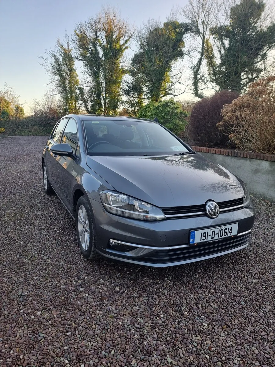 Volkswagen Golf - Image 1