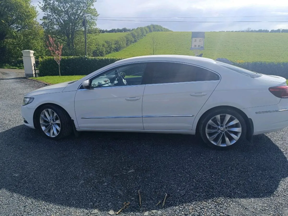 2013 Volkswagen. CC Top Spec - Image 2