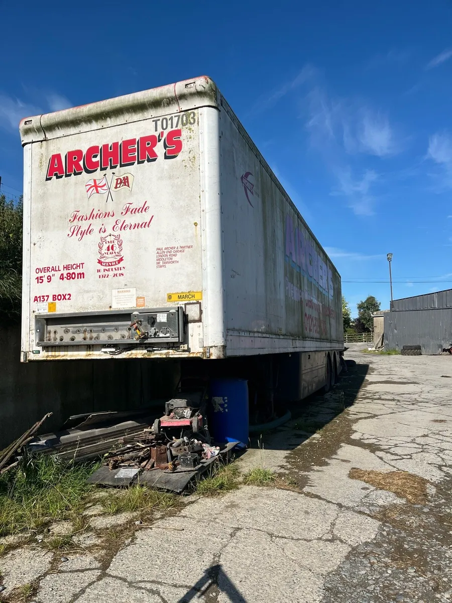 Storage containers - Image 1