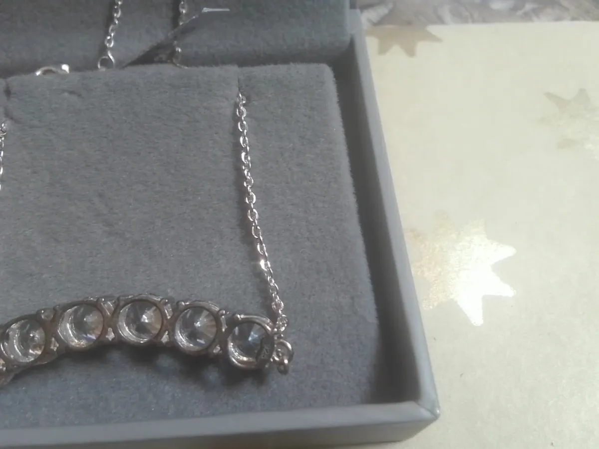 STERLING SILVER SWAROVSKI NECKLACE NEW 18" - Image 4