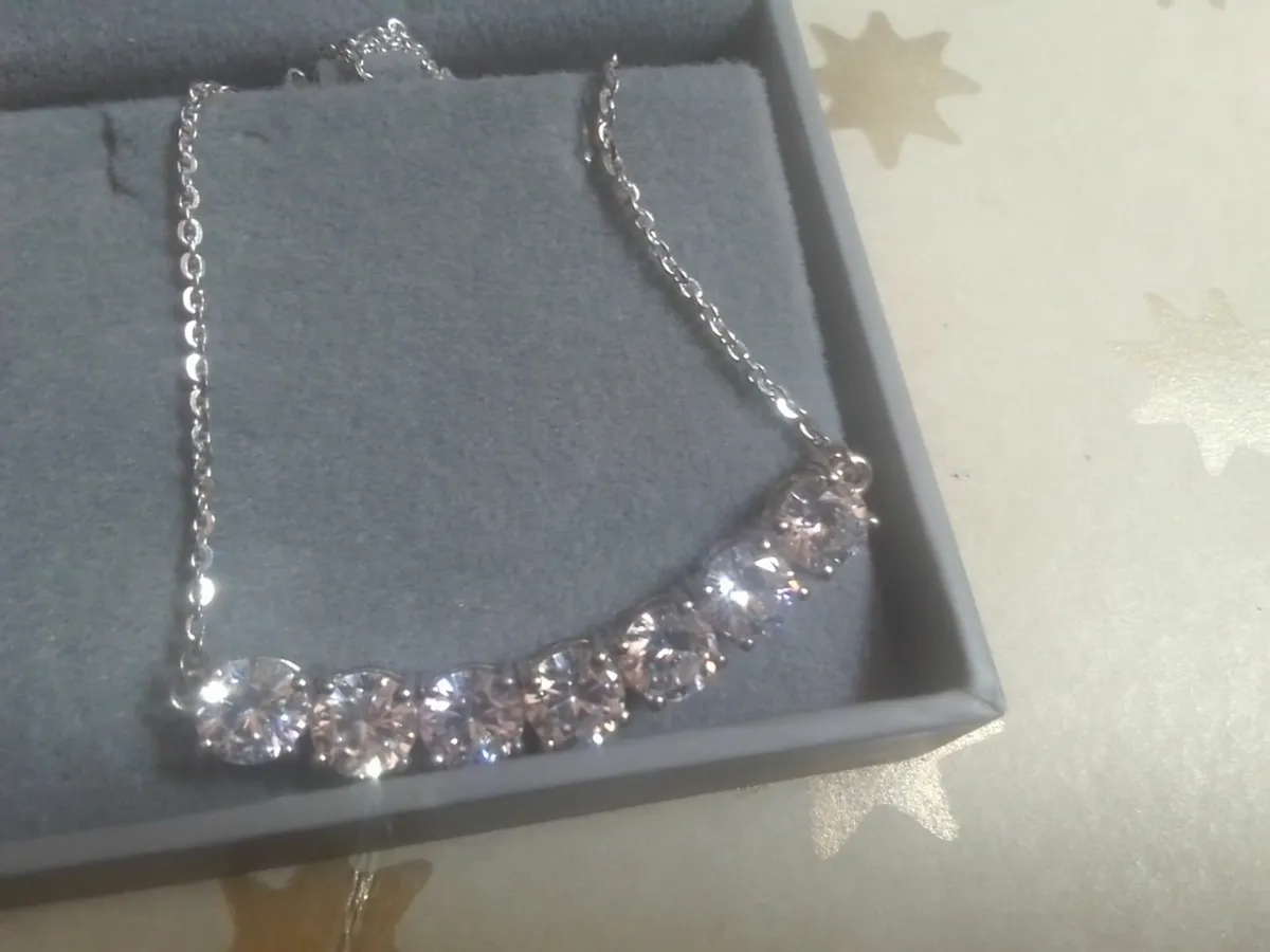 STERLING SILVER SWAROVSKI NECKLACE NEW 18" - Image 1