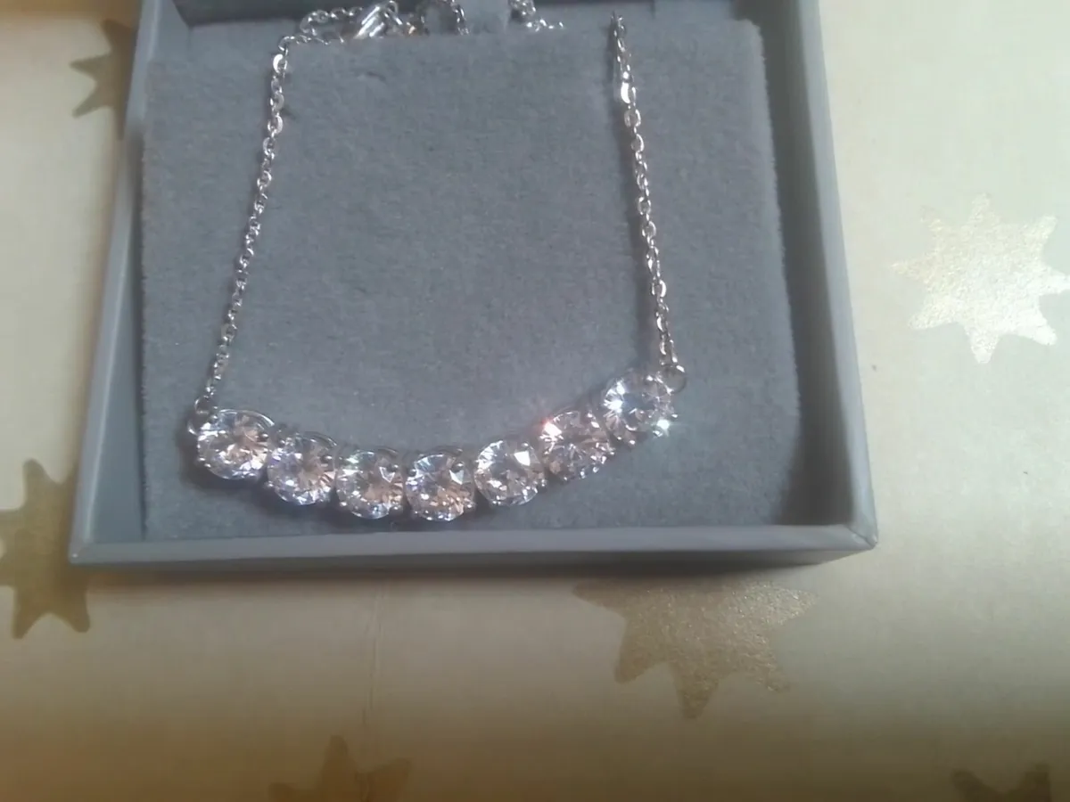 STERLING SILVER SWAROVSKI NECKLACE NEW 18" - Image 2