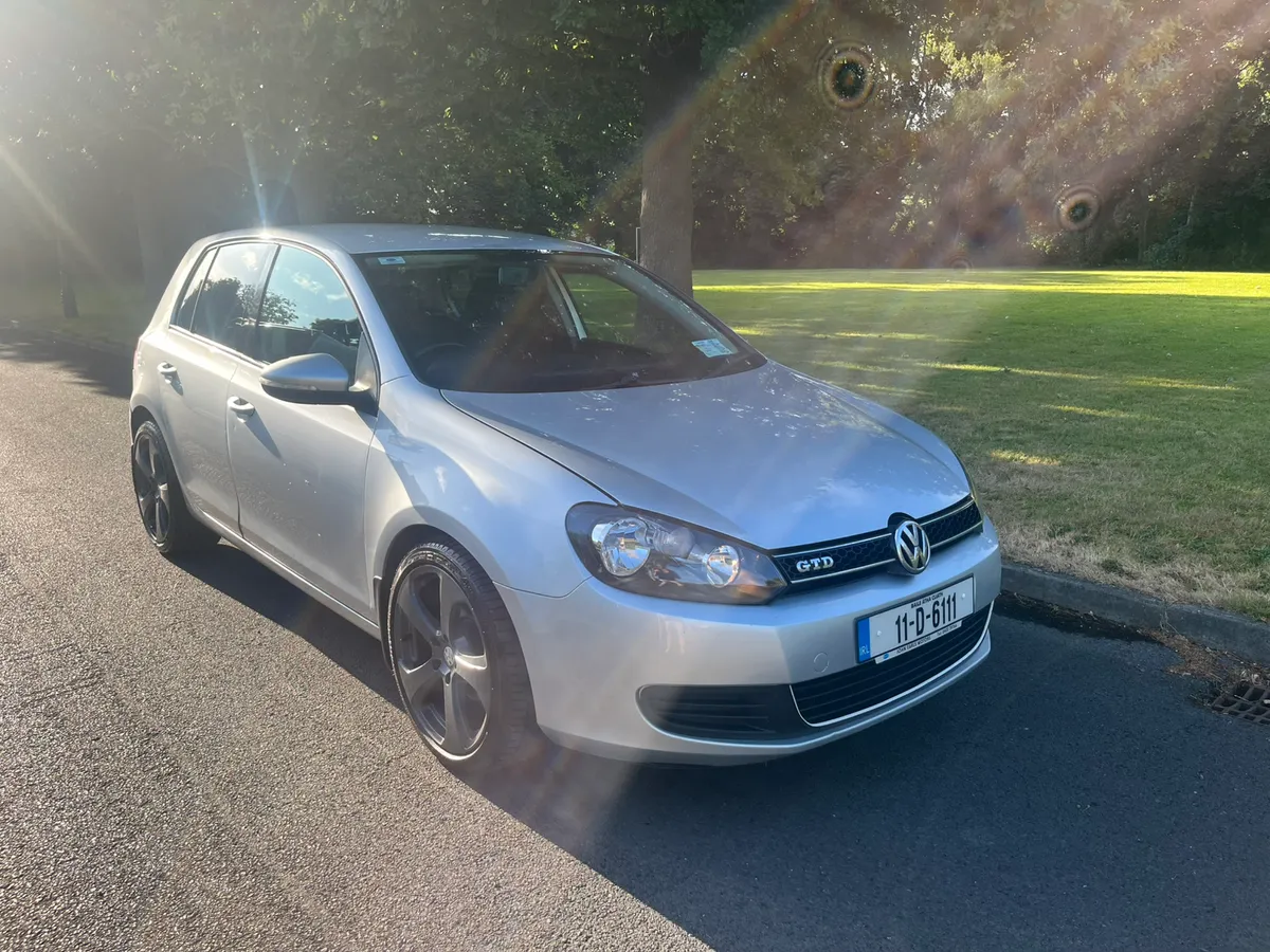 VOLKSWAGEN GOLF 1.6TDi TRENDLINE 2011 NCT MAY 26 - Image 1