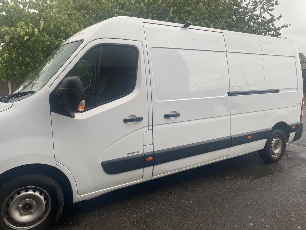 Renault Master lwb business 2019 - Image 2