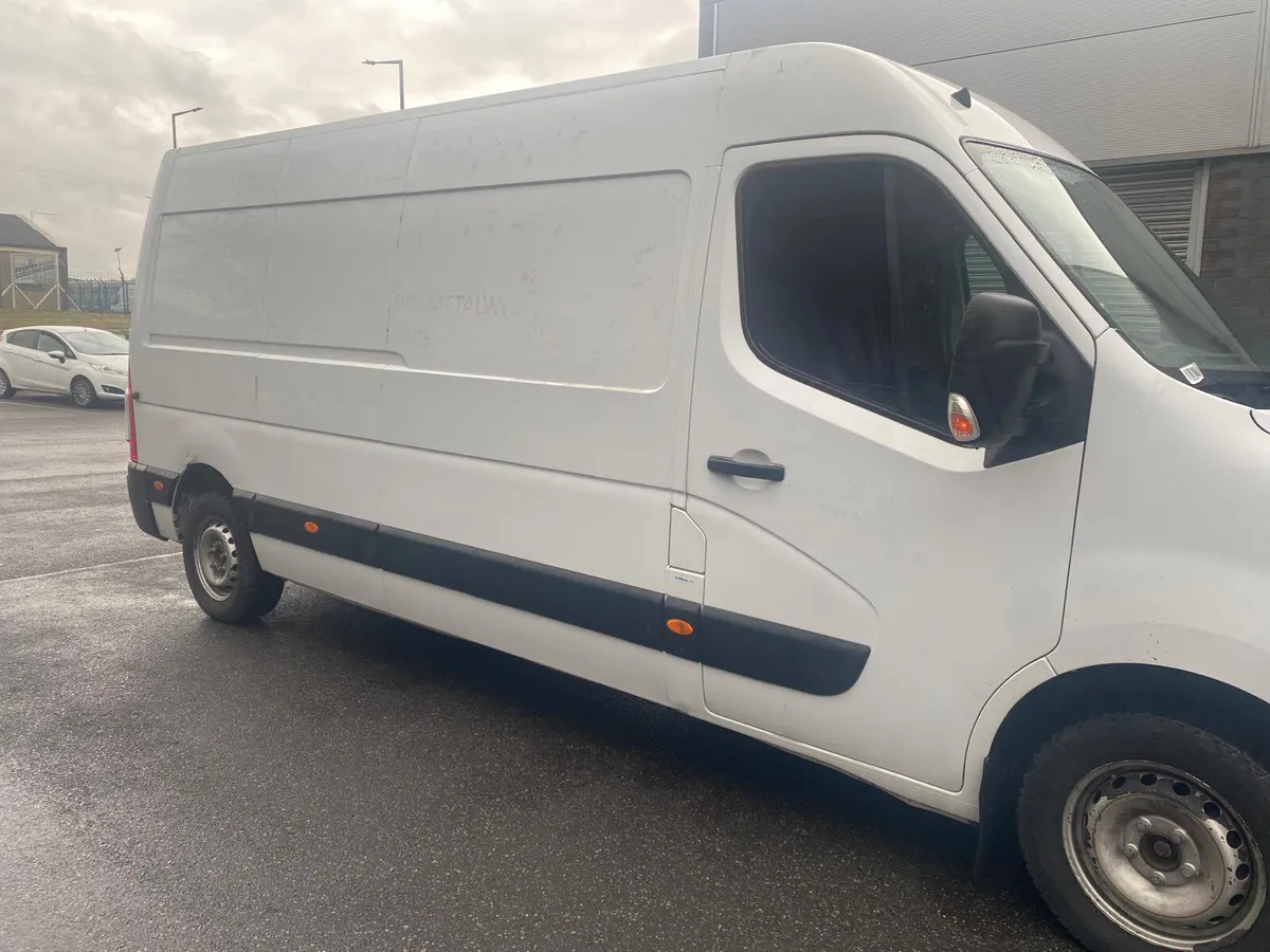 Renault Master lwb business 2019 - Image 3