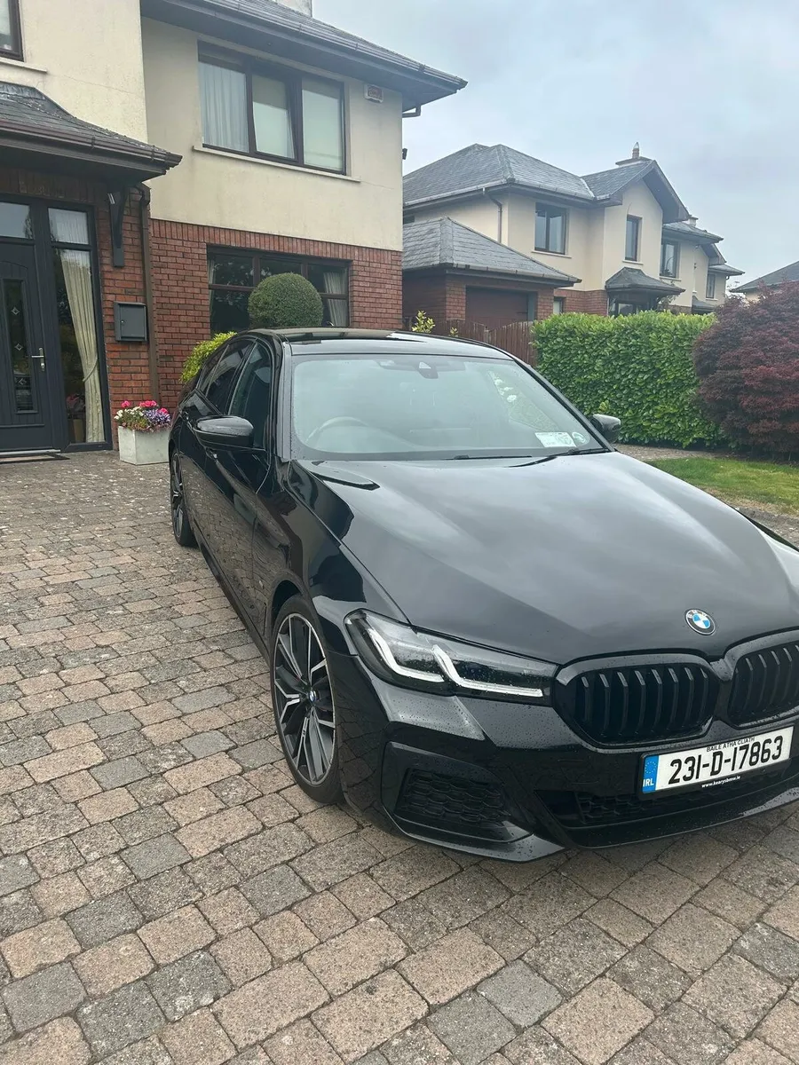2023 BMW 520d M-Sport - Image 4