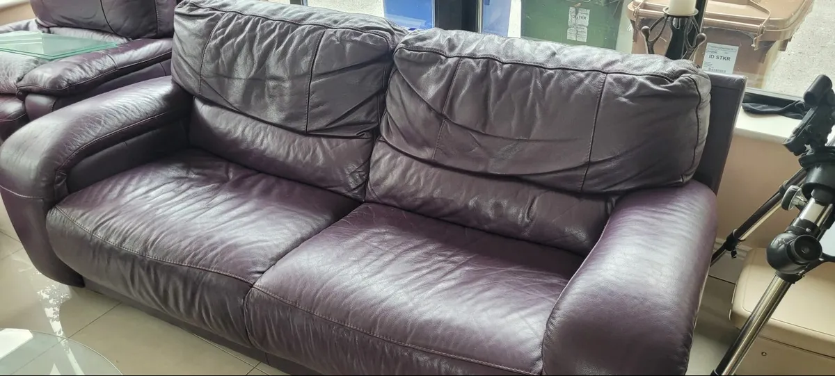 Couch - Image 2