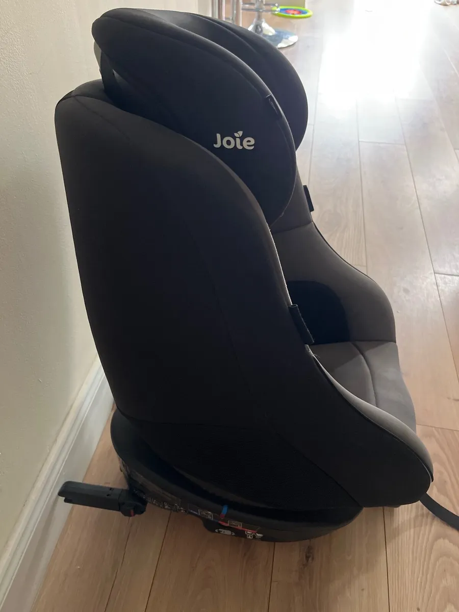 Joie 360 spin Car Seat - Image 2