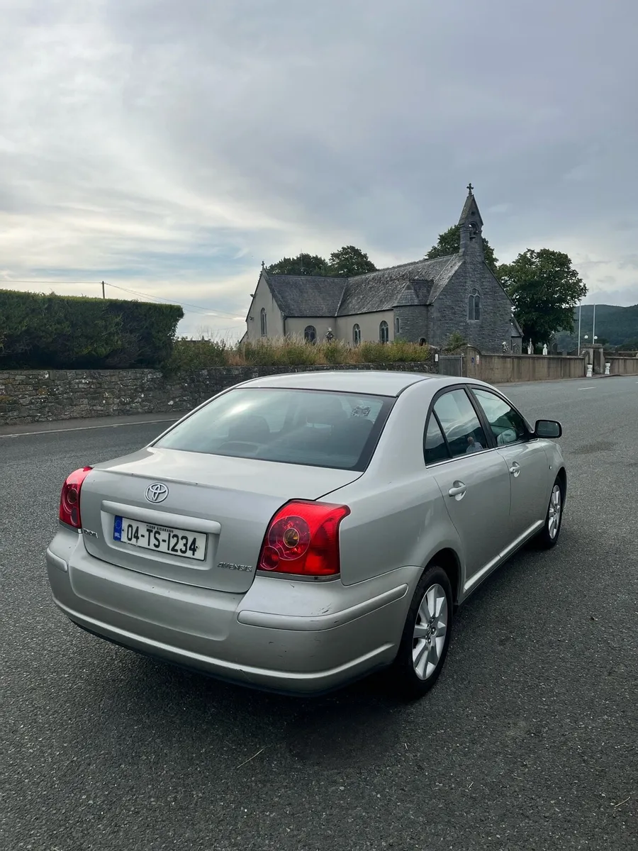 2004 Toyota avensis 1.6 petrol - Image 3