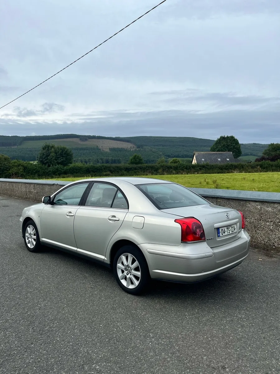 2004 Toyota avensis 1.6 petrol - Image 4