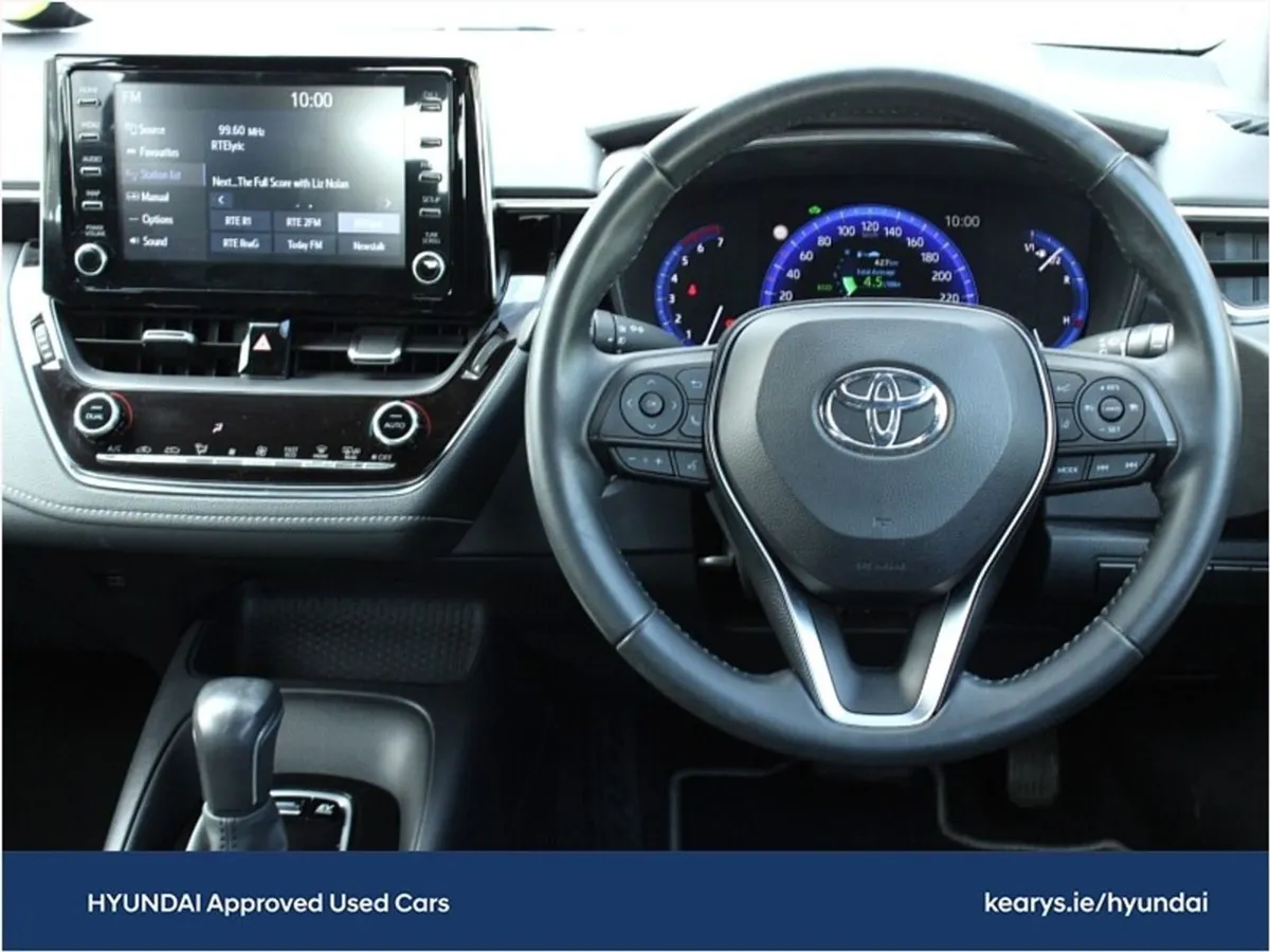 Toyota Corolla 1.8 Hybrid Luna Hatchback - Image 4