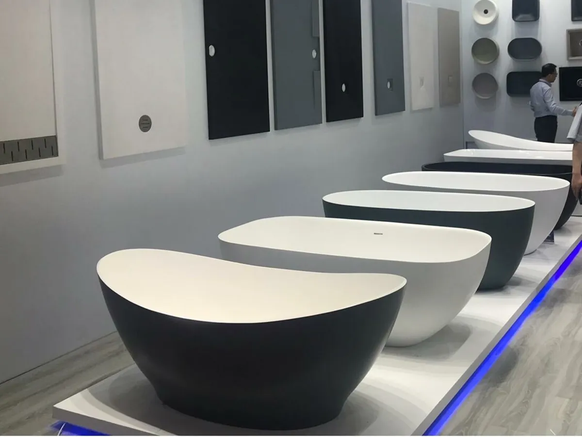 Bath tubs (new in box) - Image 1