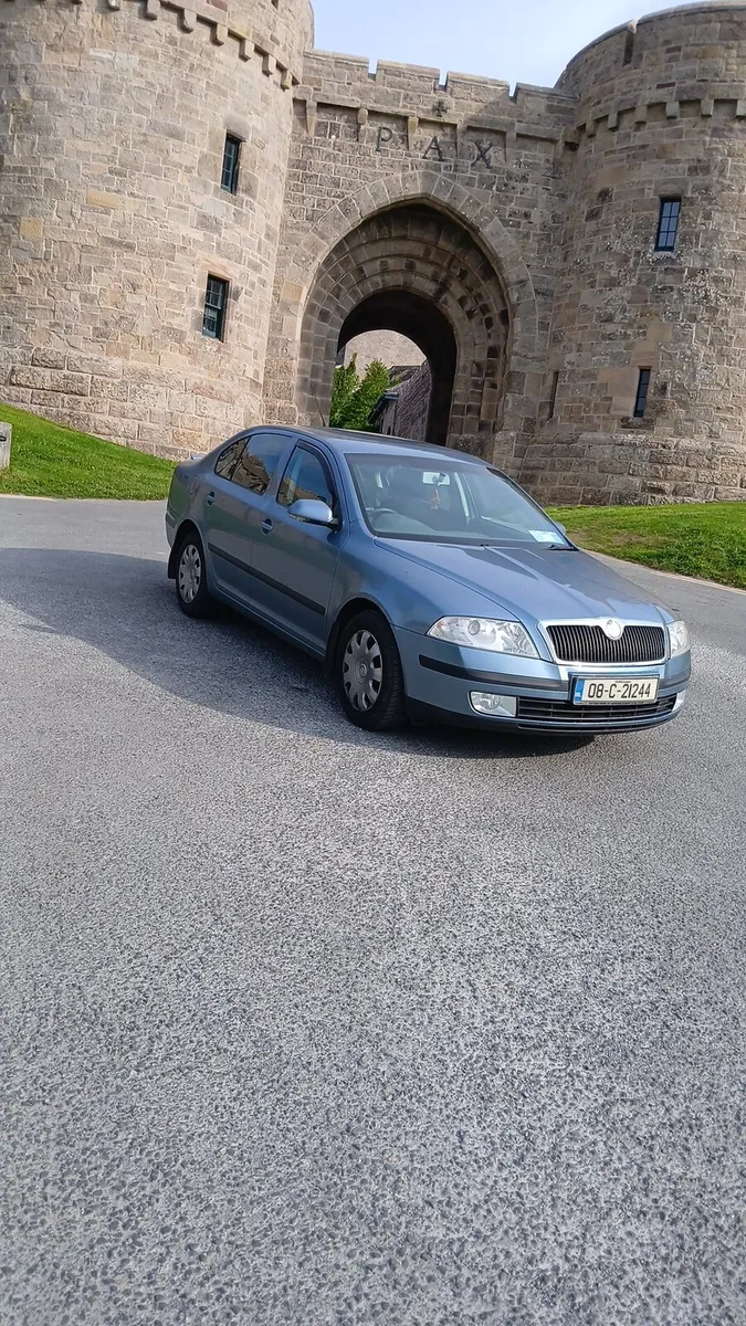 Car - Image 4