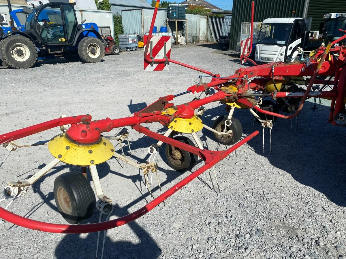 Used Pottinger tedder - Image 2