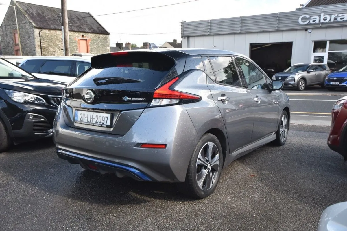 Nissan Leaf Leaf N Connecta 40 kWh - Image 4