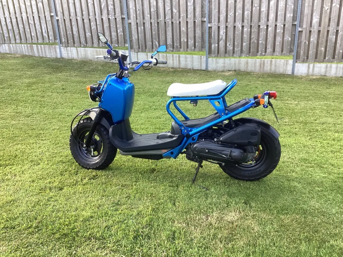 Scooter - Image 3