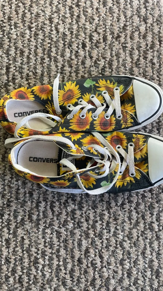 Converse shoes - Image 3