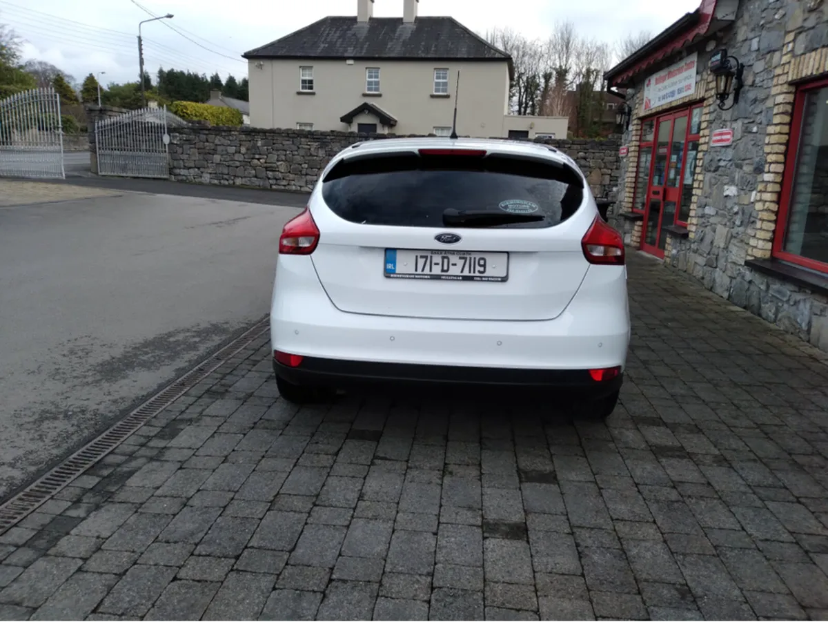 Ford Focus STYLE 1.5 TD 95PS 6SPEED 4DR - Image 4
