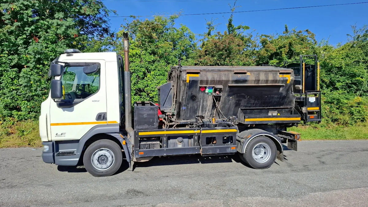 2016 Daf LF 180  Hot Box , 4x2  , 12 Ton Gross - Image 4