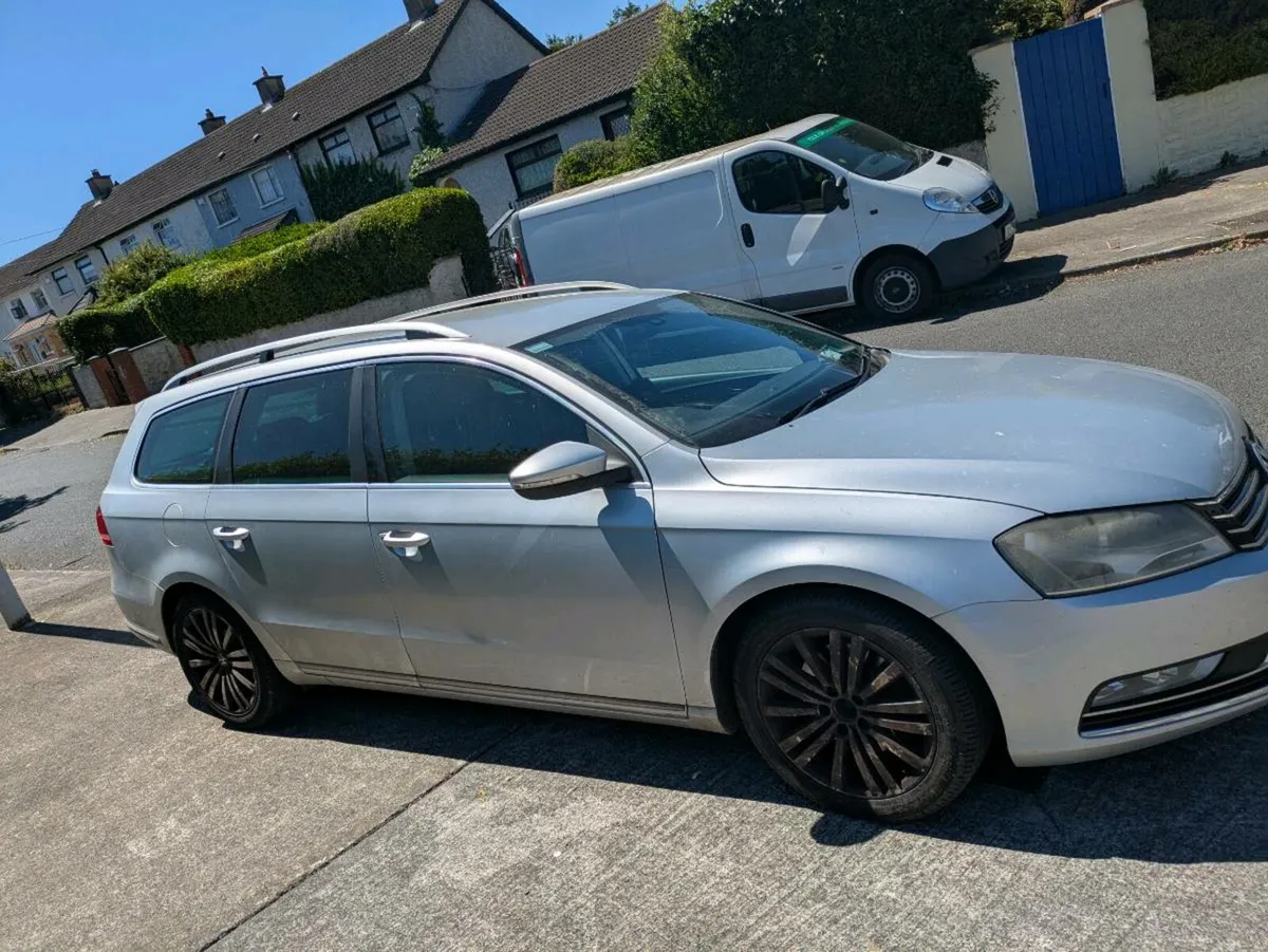 Volkswagen Passat - Image 3