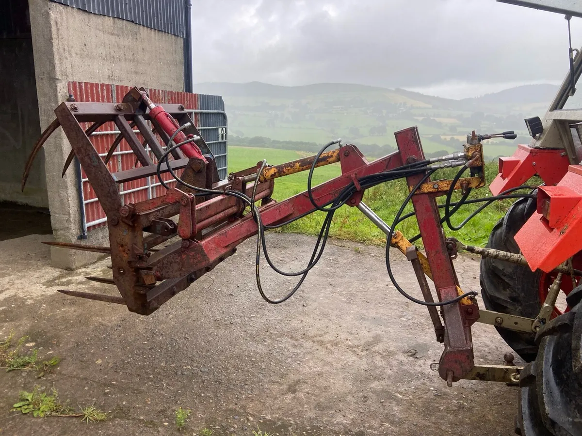 Rear Tractor Loader with 4ft grab - McKenna - Image 1