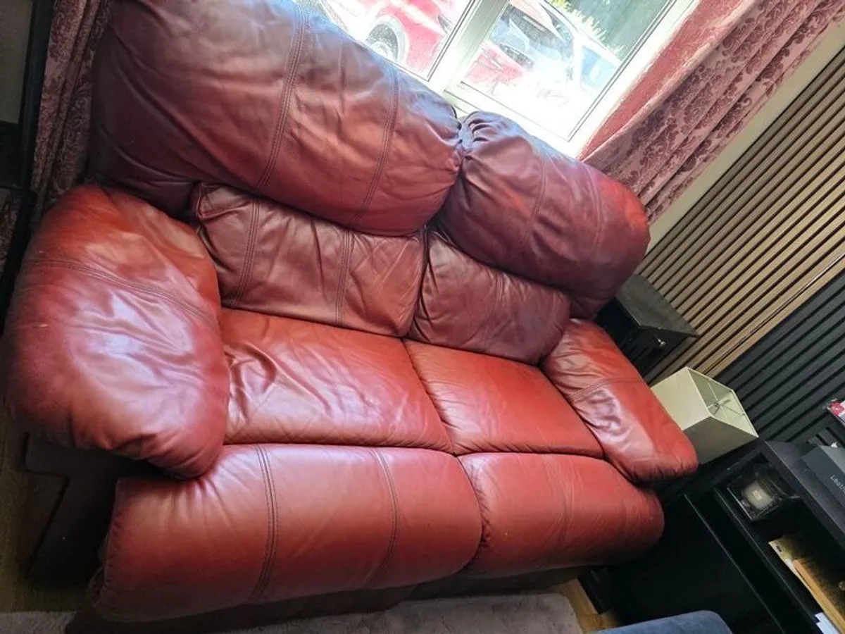 Italian Leather sofa for sale - Image 4