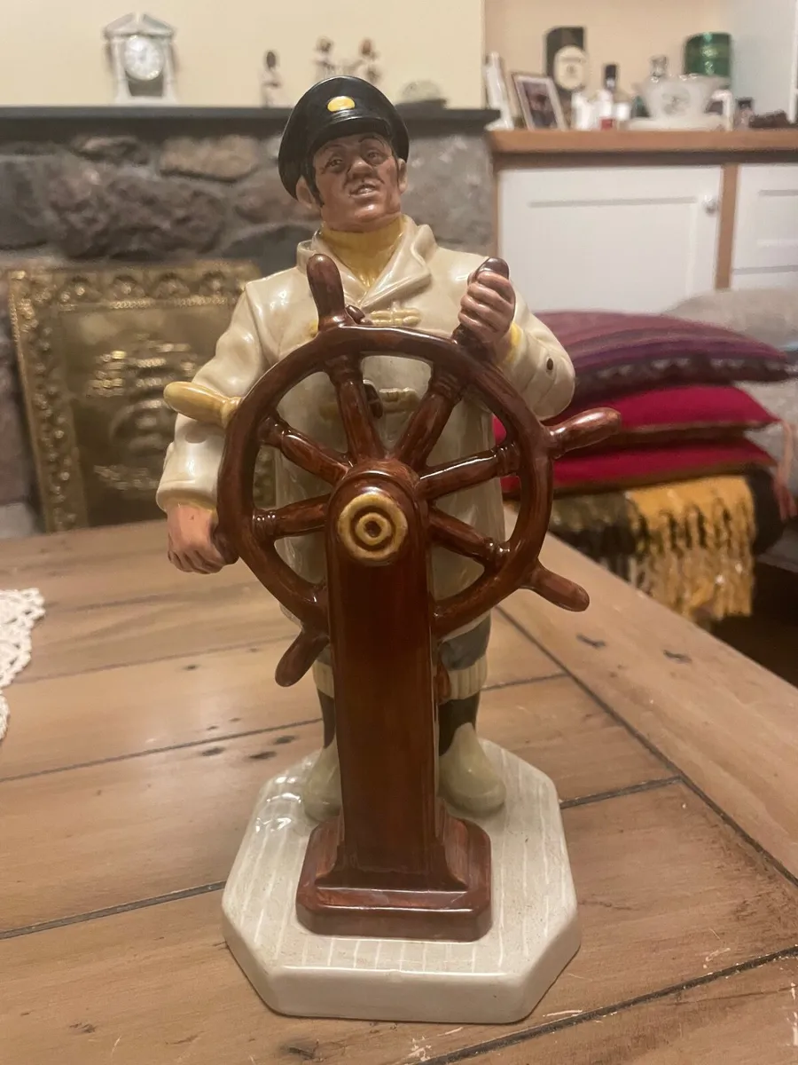 ROYAL DOULTON ‘THEHELMSMAN’  FIGURINE