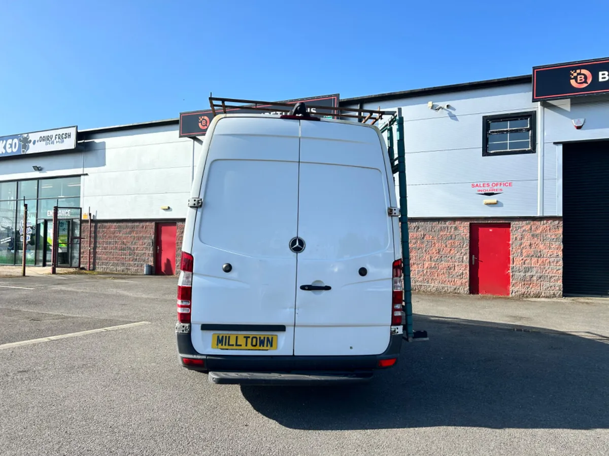 Mercedes-Benz Sprinter with glass rack 2017 - Image 4