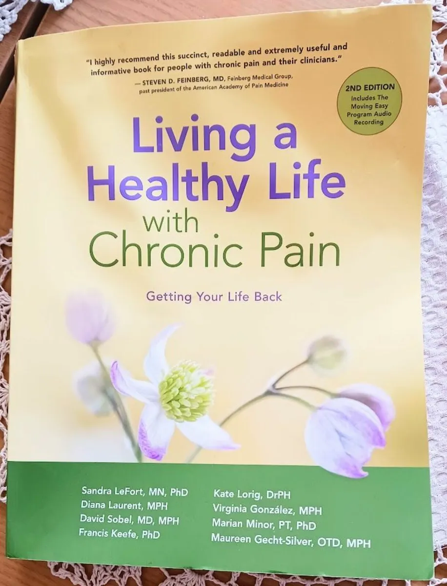 Book "Living a healthy life with chronic pain" - Image 1