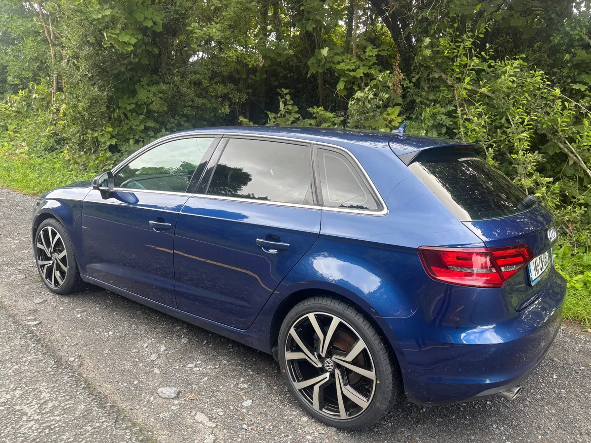 Audi A3 1.6 TDI Sport 2014 - Image 2