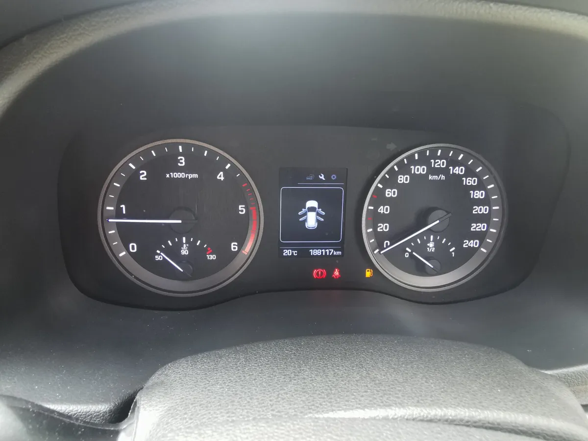 Hyundai Tucson 2016 1.7 CRDI - Image 4