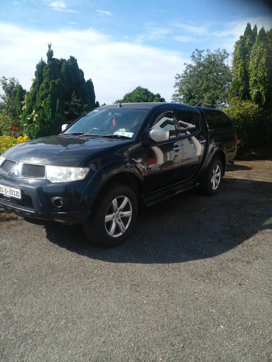 Mitsubishi L200 2013 Barbarian - Image 1