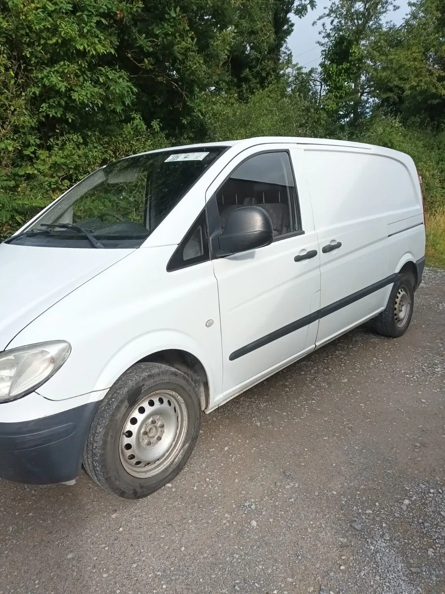06 Mercedes Vito - Image 2
