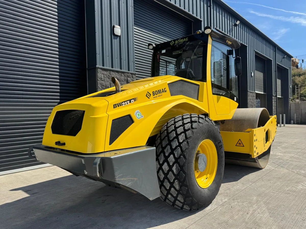 2022 Bomag BW213 D-5 - Image 2