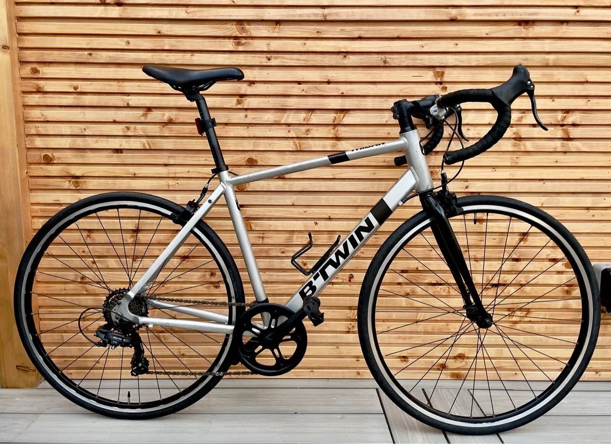 B’Twin Triban 100 Road Bike – Excellent Condition - Image 1