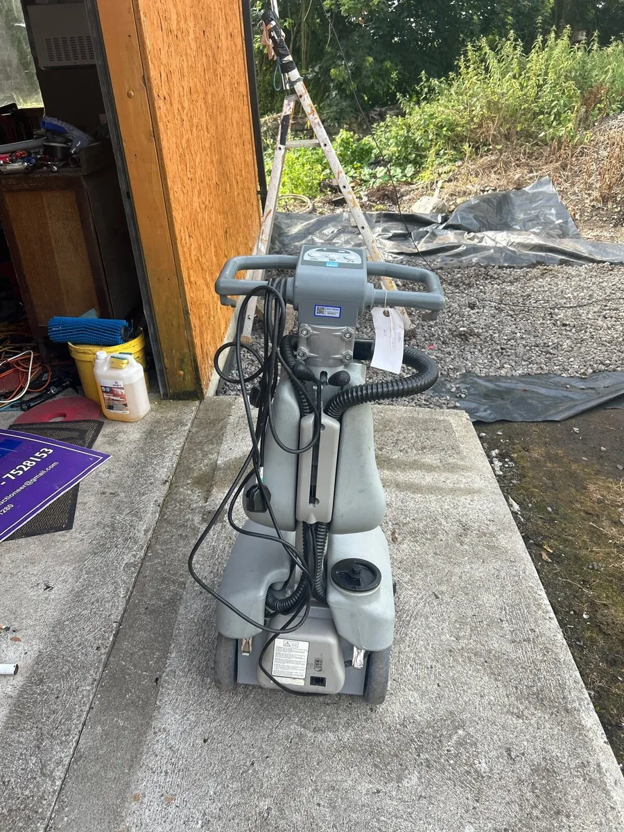 Scrubber dryer - Image 3